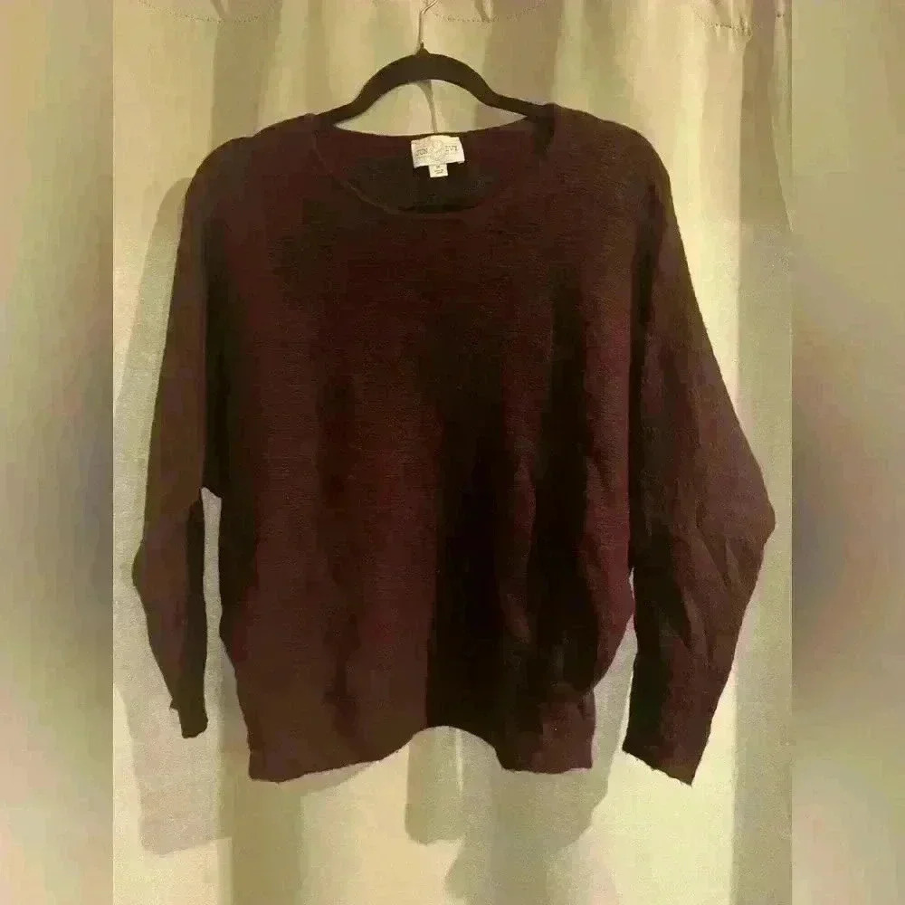 Women’s Burgundy Jun & Ivy Sweater